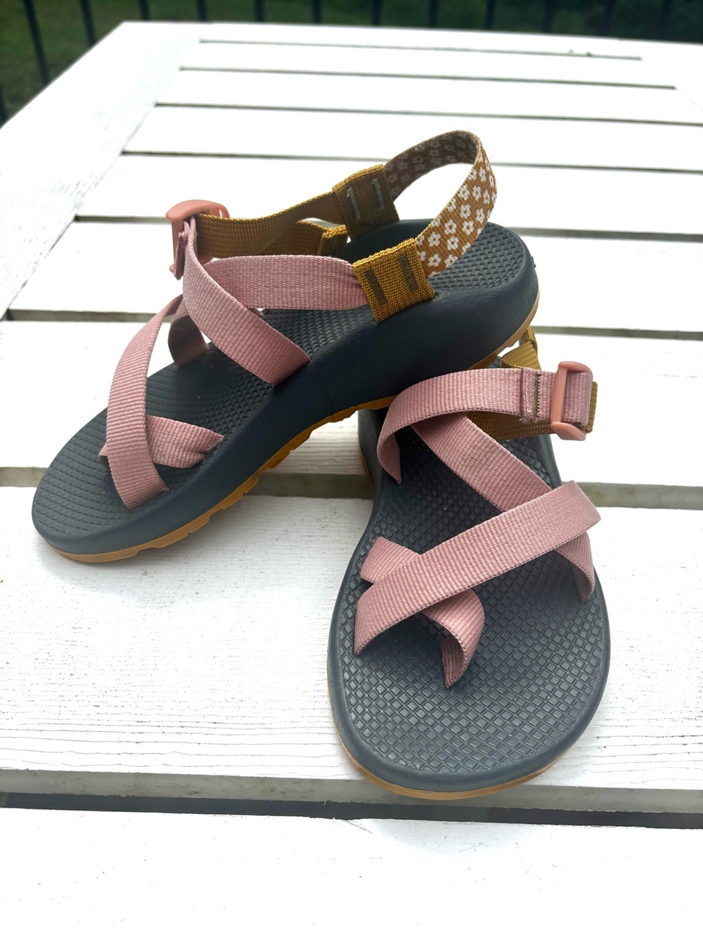 Chaco CUSTOM Z/Cloud 2 Adjustable Strap Cushioned Sandal 6 Wide